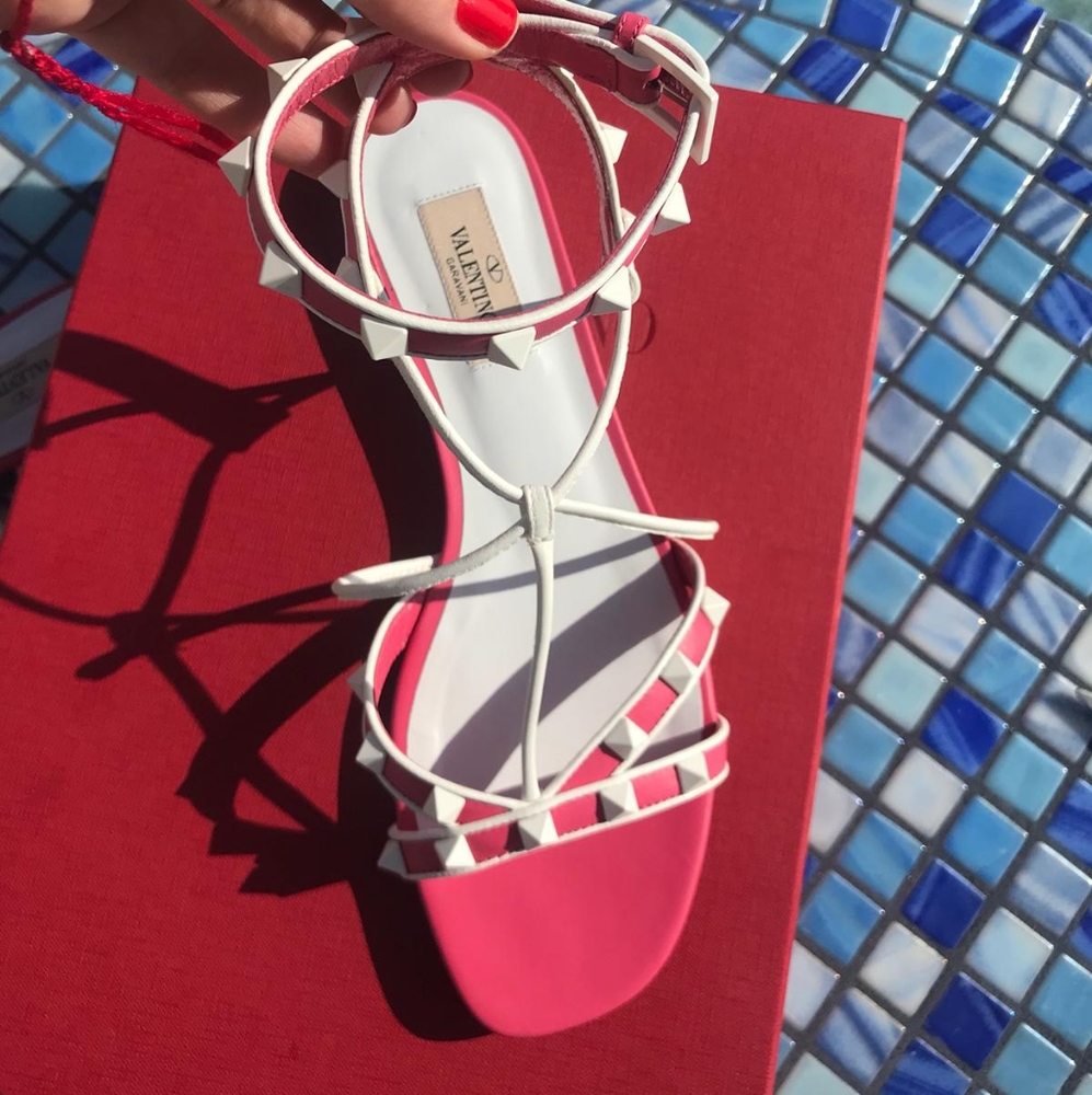 370 Dollars . Valentino size 38